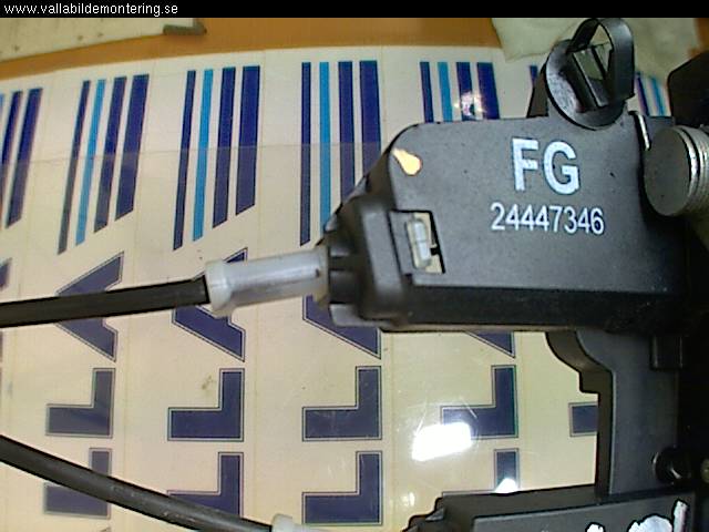 Opel VECTRA C 02-05 Låskista-Dörrlås