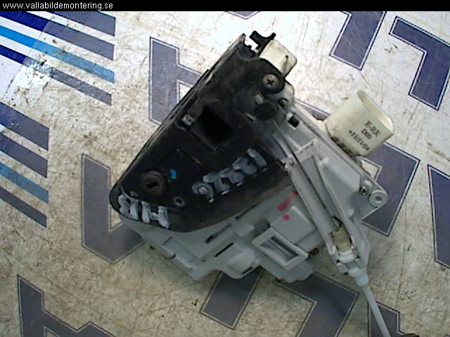 Audi A4/S4 05-07 Låskista-Dörrlås