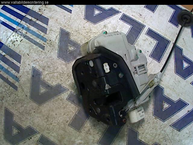 Audi A4/S4 05-07 Låskista-Dörrlås