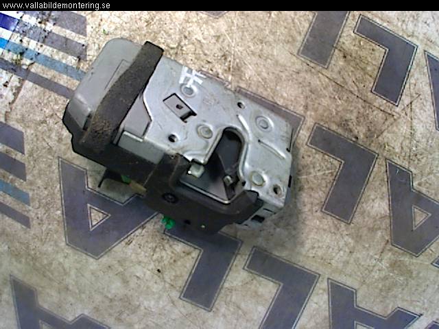 Saab 9-5     06-10 Låskista-Dörrlås