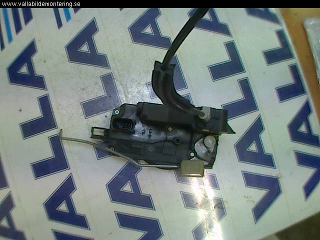 Opel VECTRA C 02-05 Låskista-Dörrlås