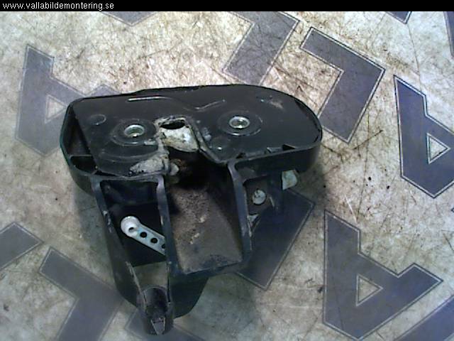 Volkswagen VW CADDY      04-10 Låskista-Dörrlås