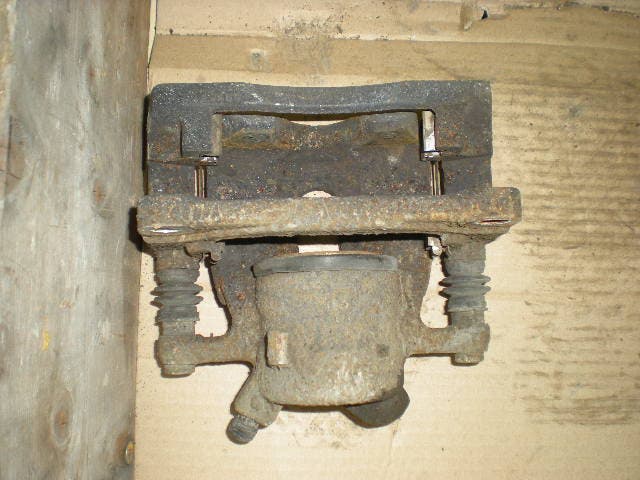 Suzuki SPLASH Bromsok Fram Höger