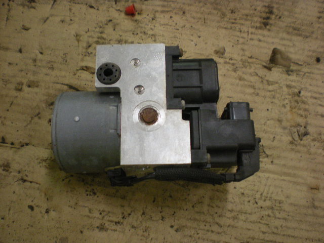 Toyota COROLLA 02-07 Abs Hydraulaggregat