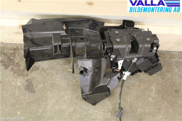 Ford FOCUS 08-11 Låskista-Dörrlås