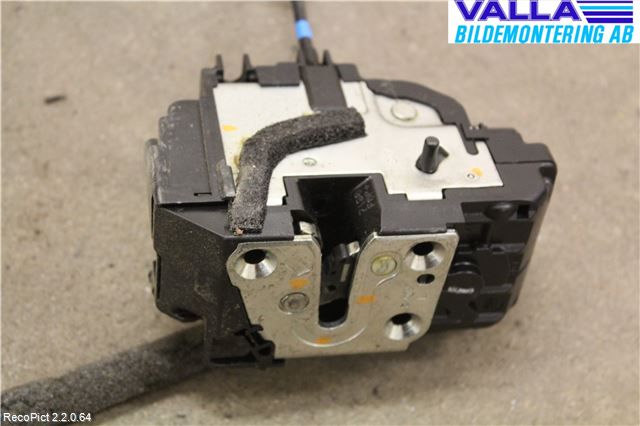 Nissan NAVARA 05-16 Låskista-Dörrlås