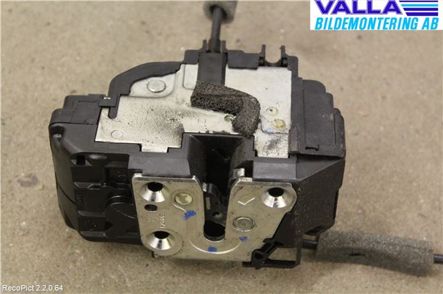 Nissan NAVARA 05-16 Låskista-Dörrlås