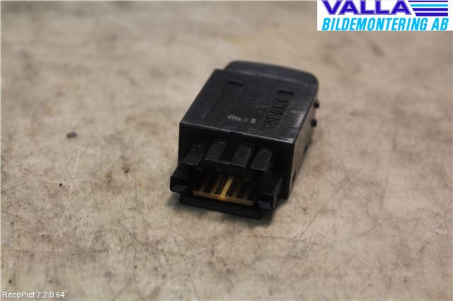 Mitsubishi L200 06-15 Strömställare Antisladd