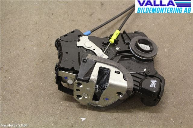 Toyota AURIS 07-09 Låskista-Dörrlås