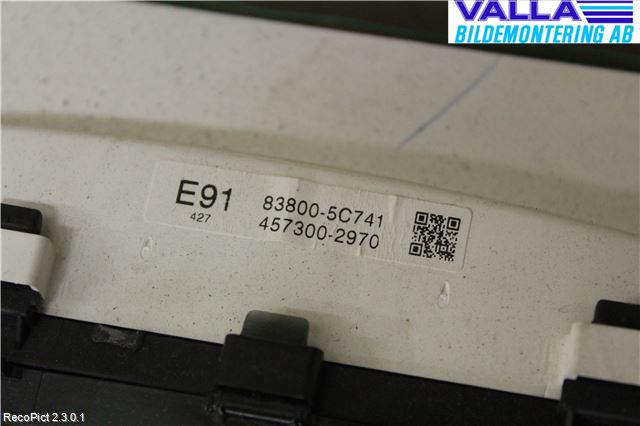 Toyota YARIS VERSO P1 00-05 Instrument Komb
