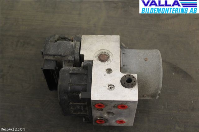 Toyota YARIS P1 03-05 Abs Hydraulaggregat