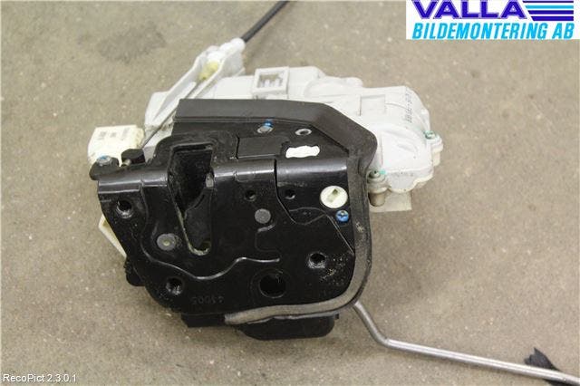 Audi A4/S4 05-07 Låskista-Dörrlås