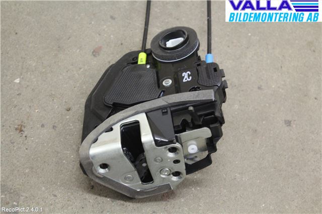 Toyota AURIS 10-12 Låskista-Dörrlås