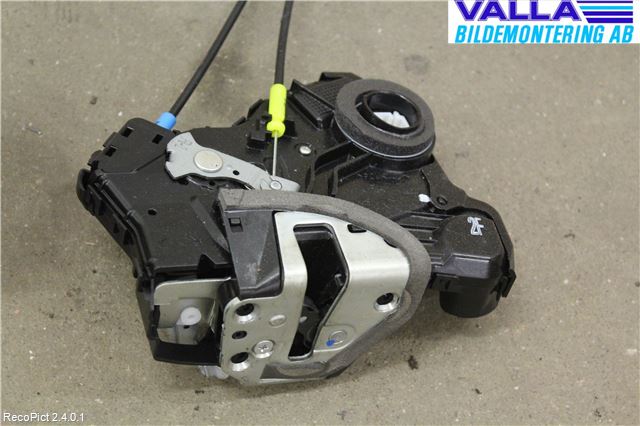 Toyota AURIS 10-12 Låskista-Dörrlås