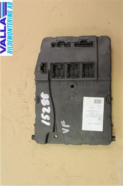 Renault MÉGANE II 03-05 Relä Central