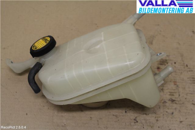 Toyota AURIS 10-12 Expansionstank