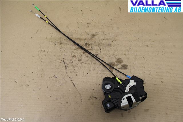 Toyota AURIS 10-12 Låskista-Dörrlås