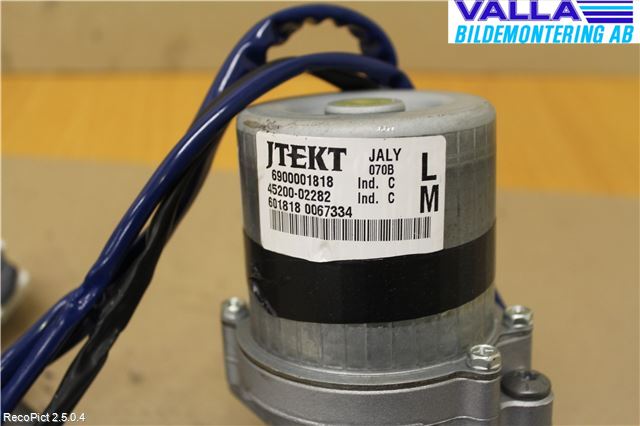 Toyota AURIS 10-12 Rattaxelagg Justerbart