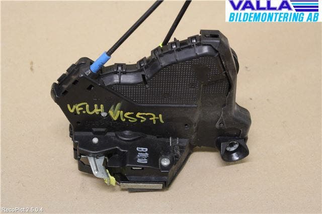 Toyota AURIS 10-12 Låskista-Dörrlås