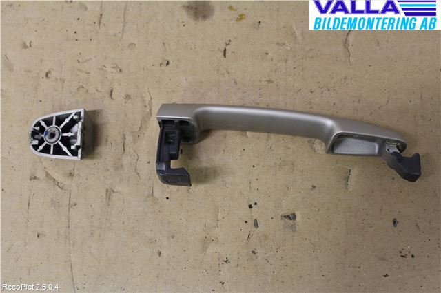 Toyota YARIS XP90 06-11 Dörrhandtag Yttre Hö