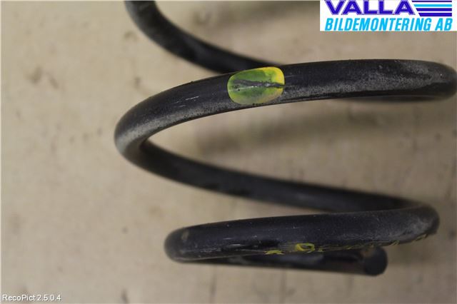 Toyota YARIS XP90 06-11 Fjäder Bak