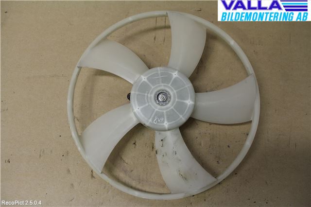 Toyota YARIS XP90 06-11 Kylfläkt El