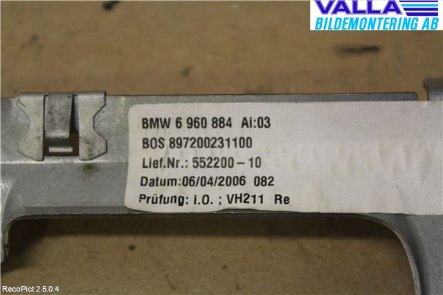 BMW 5 E60/61 Sed/Tou 02-10 Bakluckeöppnare Automatisk