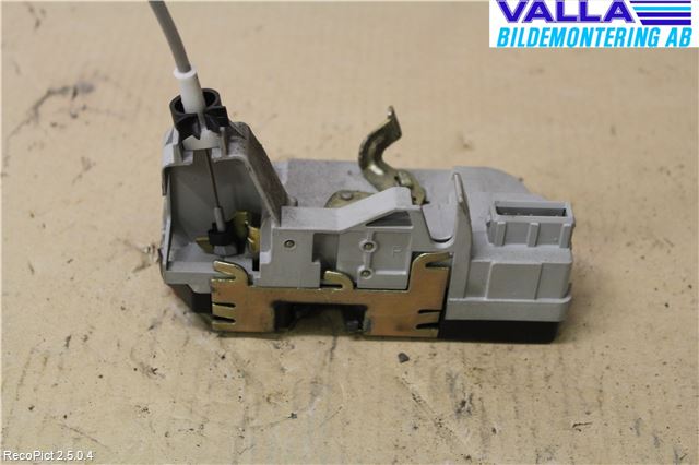 Peugeot 307     01-05 Låskista-Dörrlås