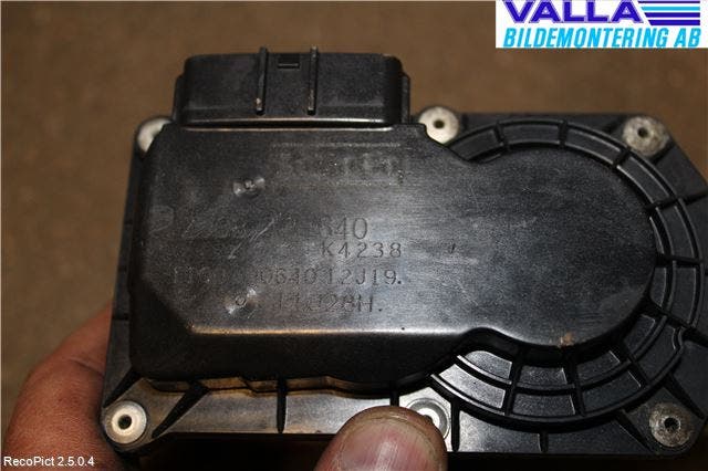 Mazda 2 (DE) 08-15 Injspjällhus