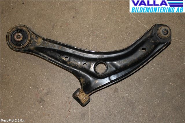 Mazda 2 (DE) 08-15 Bärarm Fram Undre Hö