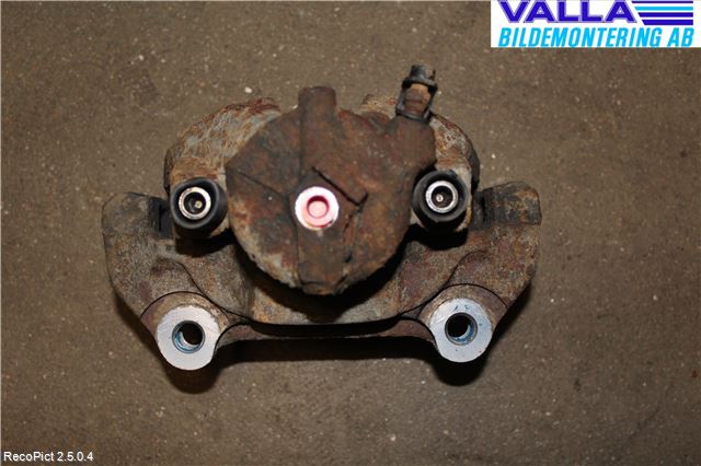 Saab 9-5     06-10 Bromsok Fram Höger
