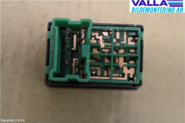 Nissan PRIMERA 02-07 Strömställare Spegel