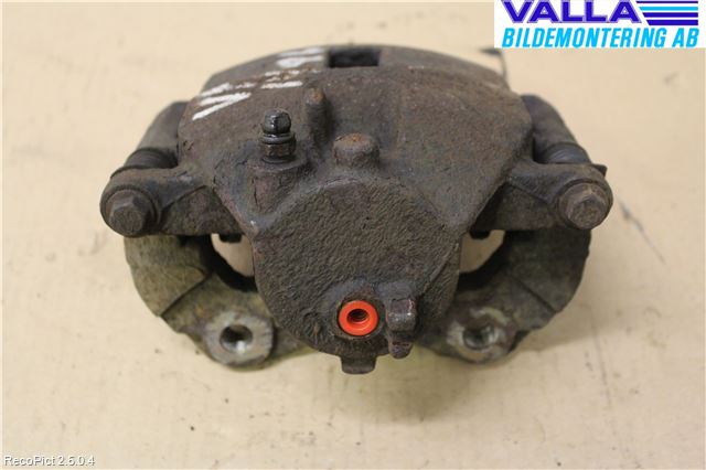 Nissan PRIMERA 02-07 Bromsok Fram Vänster