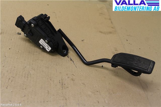 Nissan PRIMERA 02-07 Gaspedal