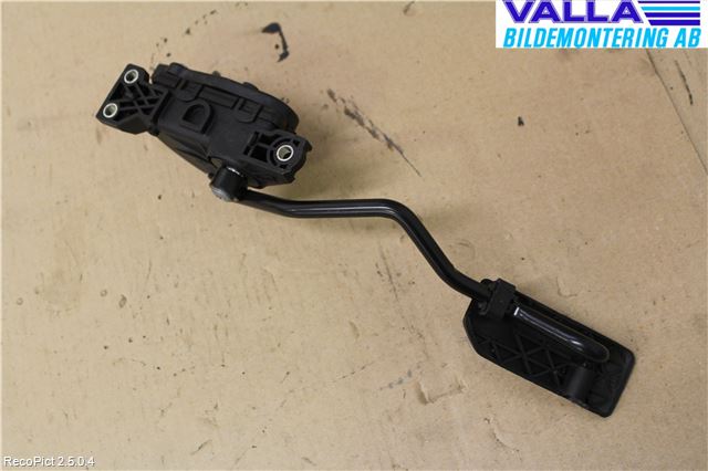 Nissan PRIMERA 02-07 Gaspedal