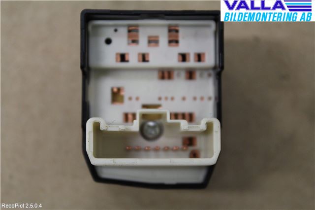 Toyota COROLLA 02-07 Strömställare Spegel