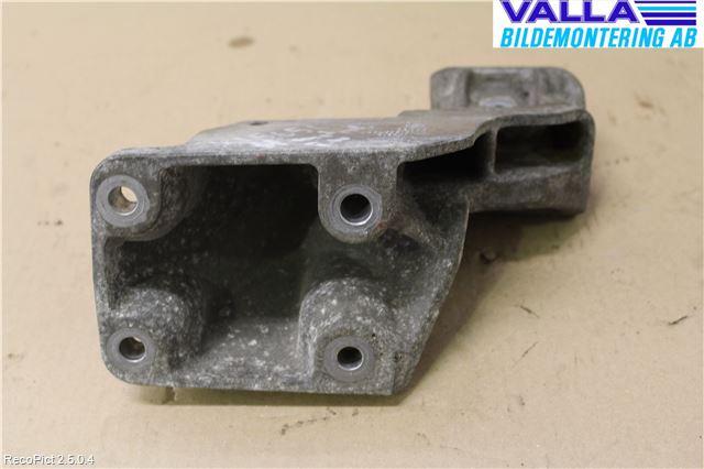 Landrover RANGE ROVER SPORT (L320) 05-09 Motorfäste