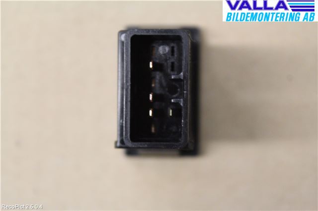 Toyota AVENSIS 03-06 Strömställare Antispinn