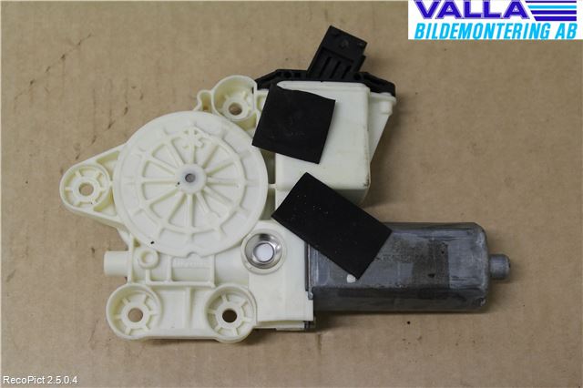 Opel VECTRA C 02-05 Fönsterhissmotor