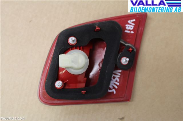 Saab 9-5     06-10 Bakljus Lucka Vä