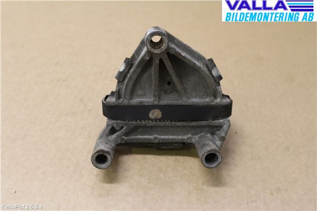 Saab 9-5     06-10 Motorkudde