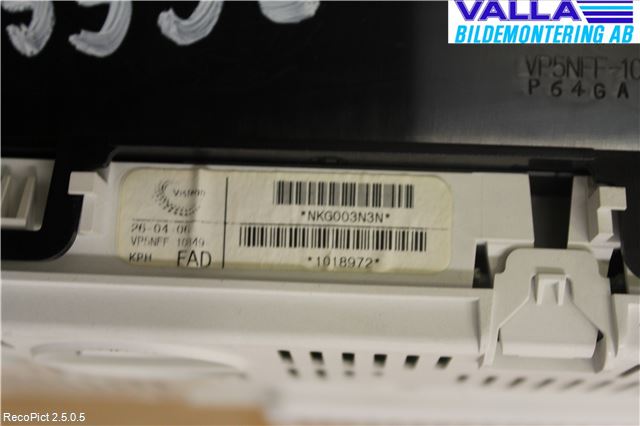 Nissan NAVARA 05-16 Instrument Komb