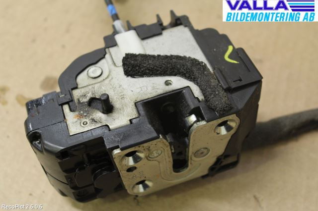 Nissan NAVARA 05-16 Låskista-Dörrlås