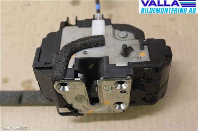 Nissan NAVARA 05-16 Låskista-Dörrlås