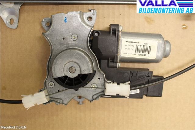 Nissan NAVARA 05-16 Fönsterhiss El Kompl