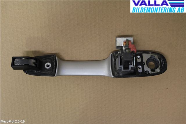 Suzuki LIANA Dörrhandtag Yttre Hö