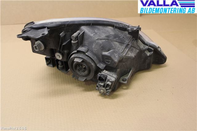 Suzuki LIANA Strålkastare Vänster