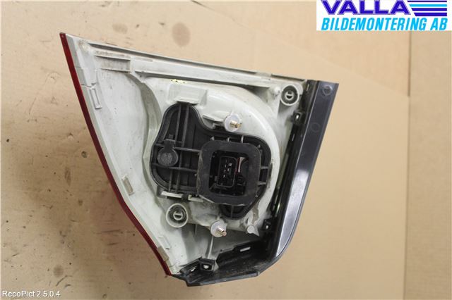 Volkswagen VW GOLF V 04-09 Bakljus Vänster