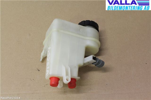 Opel VECTRA C 06-08 Bromsvätskebehållare