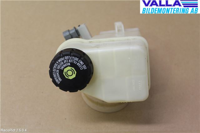 Opel VECTRA C 06-08 Bromsvätskebehållare